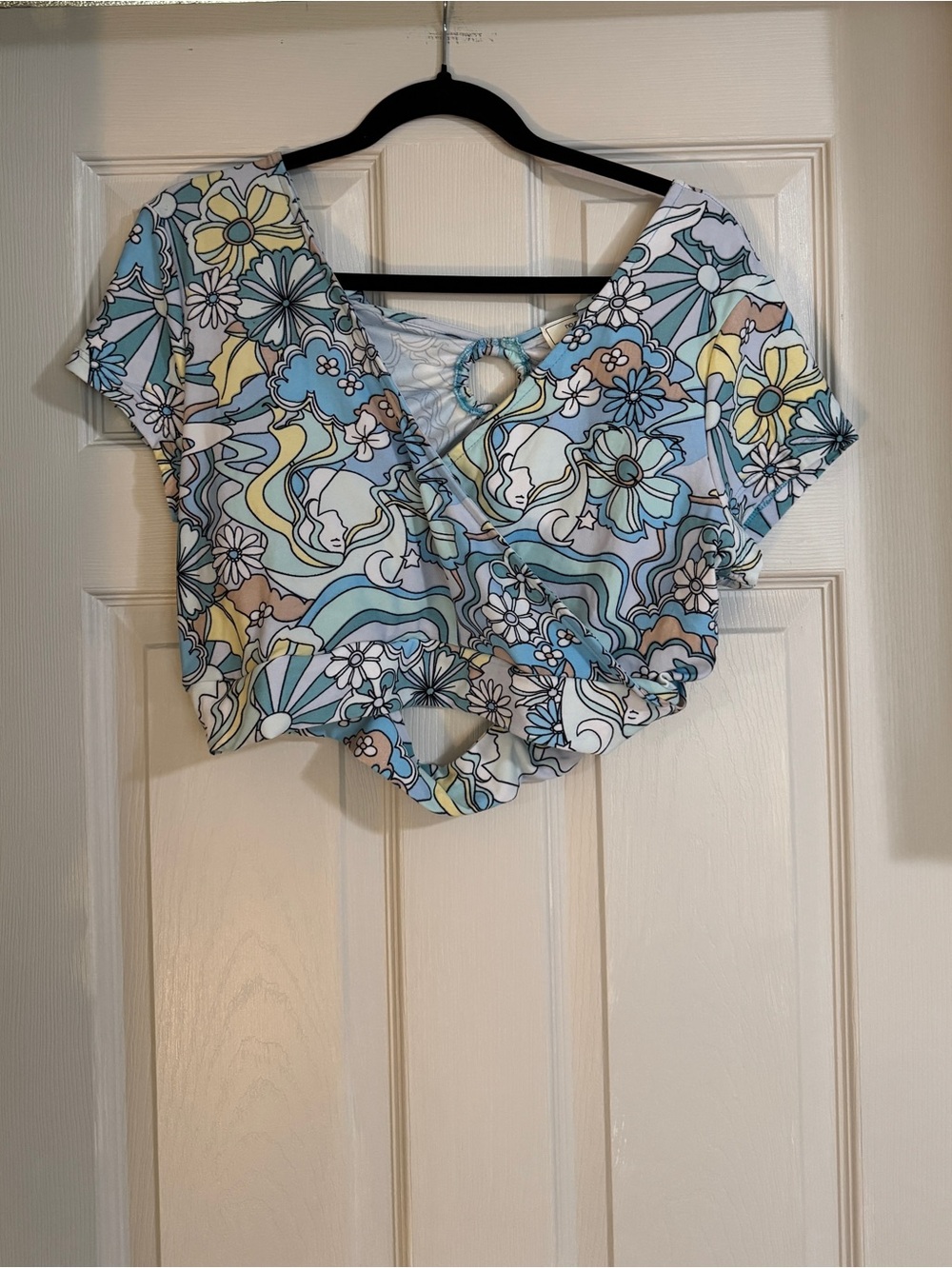 NWOT 70’s Inspired Boho Crop Top